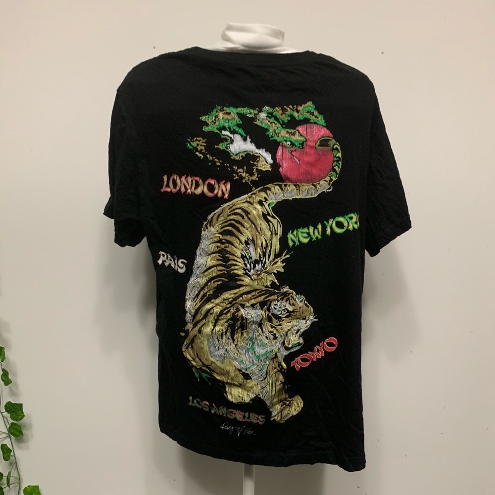 Ring of fire tiger T-shirt